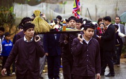 Lễ rước vía lúa thời… cơ giới hóa