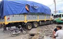 Tai nạn liên hoàn, 8 ôtô hư hỏng