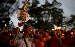 Tổng thống Chavez đang điều trị hóa chất