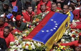 Người dân Venezuela đẫm lệ tiễn đưa ông Chavez