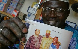 Anh của Tổng thống Obama thua cuộc bầu cử tại Kenya
