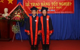 Hai sinh viên đặc biệt