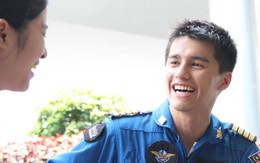 Phi công 21 tuổi bay vòng quanh thế giới đến Đà Nẵng