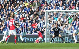 Rosicky đưa Arsenal vào Top 4