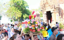 Lễ hội tháp bà Ponagar là di sản văn hóa quốc gia