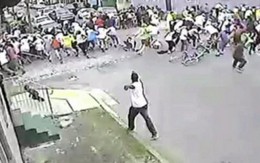 Clip nghi can xả súng vào Ngày của Mẹ tại Mỹ