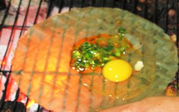 Bánh tráng trứng nướng: "pizza Đà Lạt"