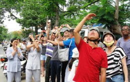 Hàng trăm người kéo nhau ngắm "hào quang tỏa sáng"