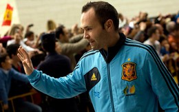 Iniesta đắt showbiz