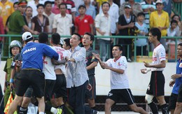 Bạo lực đang làm xấu bóng đá