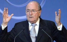 Blatter không ủng hộ Boateng bỏ ra khỏi sân