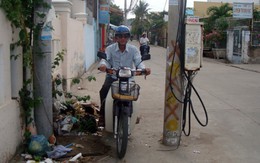 Cột điện đứng giữa đường... vài năm