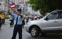 Tự ý, ngang nhiên ra đường điều khiển xe cộ