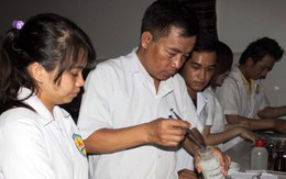 Cử nhân, thạc sĩ đi học trung cấp