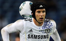 Chelsea mất thủ thành Cech một tháng