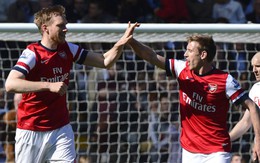 Mertesacker đưa Arsenal trở lại vị trí thứ ba