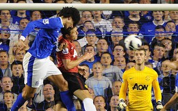 Fellaini hạ gục quỷ đỏ