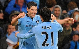 Gareth Barry đem về ba điểm cho Man City