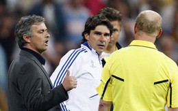 HLV Mourinho chỉ trích trọng tài