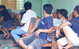 Cảnh sát đánh úp tụ điểm chọi cá ăn tiền