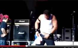 Nga, Ukraine giận dữ với ban nhạc Rock Mỹ