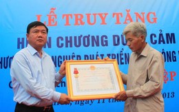 Trao Huân chương dũng cảm cho anh Trần Hữu Hiệp