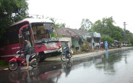 Xe khách lao vào giường ngủ nhà dân rạng sáng chủ nhật