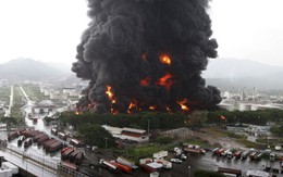 Sét đánh cháy nhà máy dầu quốc gia Venezuela