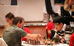 Đánh bại Francisco , Quang Liêm vào vòng 3