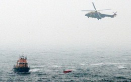 Anh: Máy bay Super Puma rơi xuống biển, 3 người chết
