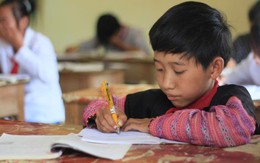Khai giảng cuối của cậu bé khuyết tật