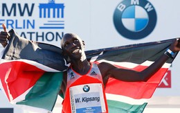 Kipsang phá kỷ lục marathon thế giới