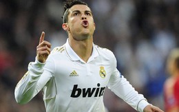 Wenger: "Ronaldo đã vượt qua Messi"