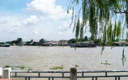 Bên dòng Sa Giang