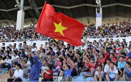 Dân biên giới đón đội tuyển