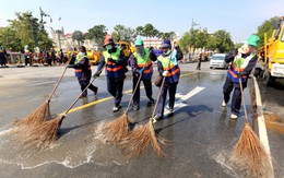 Thái Lan: người biểu tình dọn vệ sinh đường phố