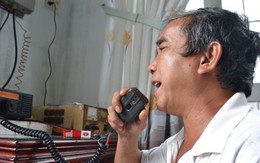 Cứu tàu cá và 11 thuyền viên gặp nạn trên biển