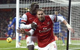 Arsenal lấy lại ngôi đầu bảng từ M.C
