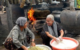 Bánh tét mùa xuân