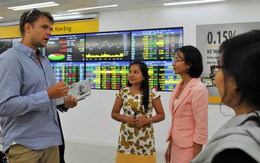 Nhiều khách mua vàng đón lộc đầu năm