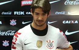 Pato chia tay Corinthians vì lo lắng cho an toàn bản thân