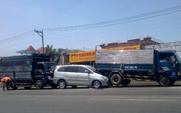 5 ôtô tông nhau, quốc lộ 1 kẹt xe 2 giờ