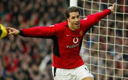 Nistelrooy và Pires cùng Cúp Champions League sắp sang VN