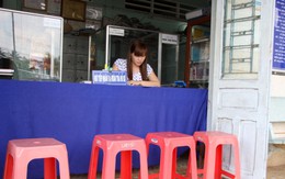Sáng thứ bảy, làm việc cho có