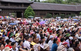 Cùng nhau hóa giải chiến tranh và nghèo đói