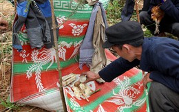 Tục cúng "Ma khô" đầy tình cảm của người Mông