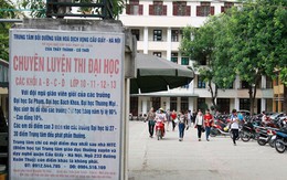 Luyện thi môn văn: lớp trống, lớp đầy