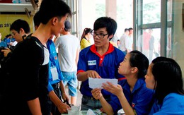 Thí sinh bắt đầu đổ về Hà Nội