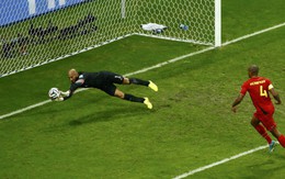 Tim Howard lập kỷ lục mới