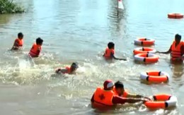 Clip Tập bơi - giải pháp hiệu quả chống đuối nước trẻ em